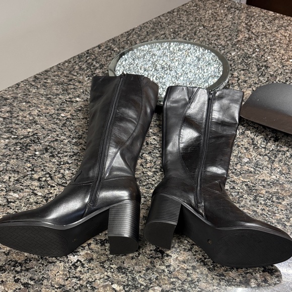 Giani Bernini leather Black block chunky Heeled Boots NWT 10 - Picture 14 of 14